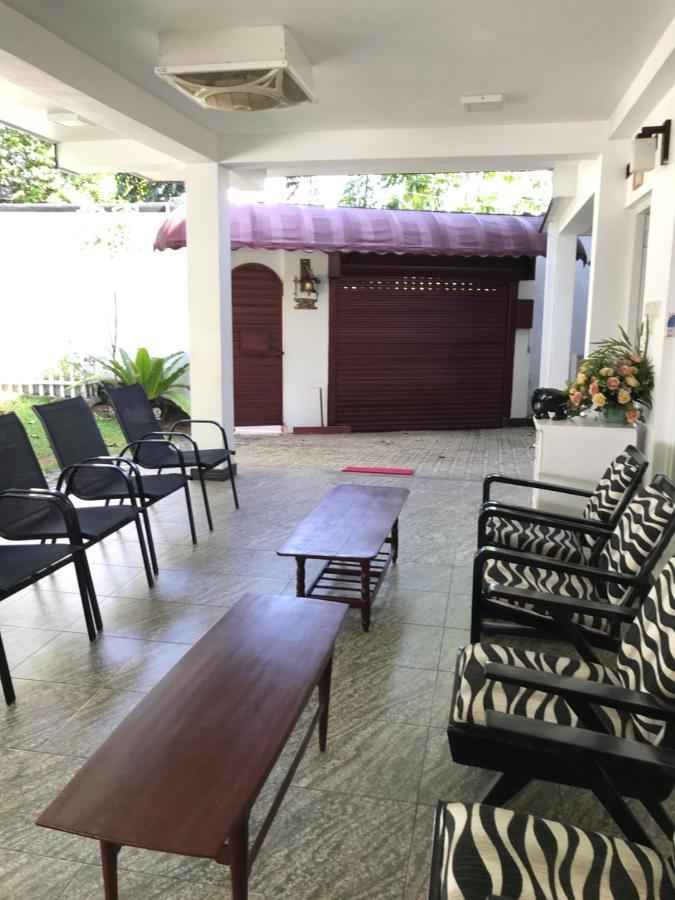 Duvi'S Shelter Bungalow Colombo Exterior photo