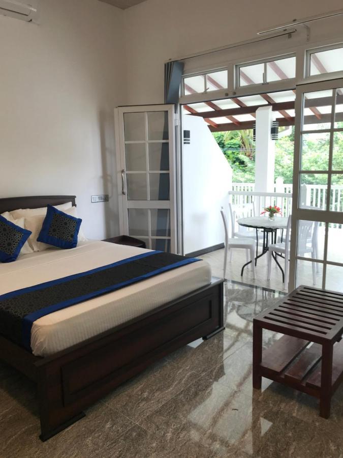 Duvi'S Shelter Bungalow Colombo Exterior photo